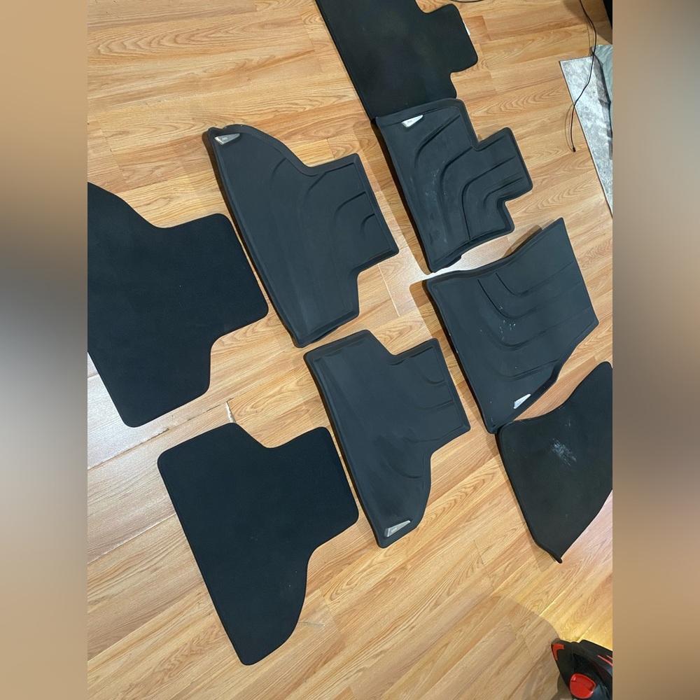 AUTH BMW X5 ALL WEATHER FLOOR MATS (FULL SET)